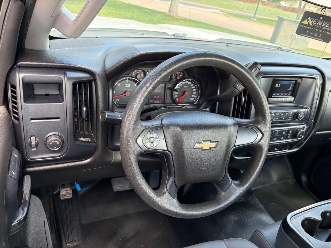 Used 2015 Chevrolet Silverado 2500 W/T RWD image 11