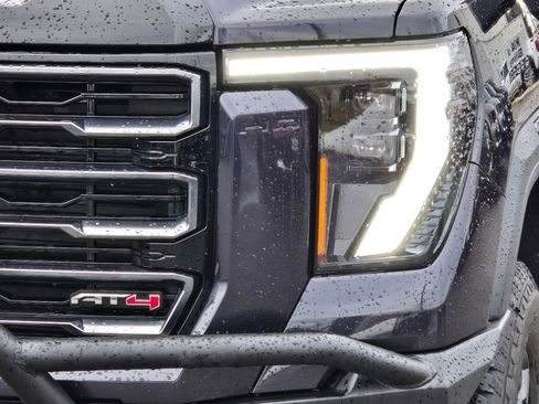 Used 2025 GMC Sierra 2500 AT4 w/ Technology Package image 43