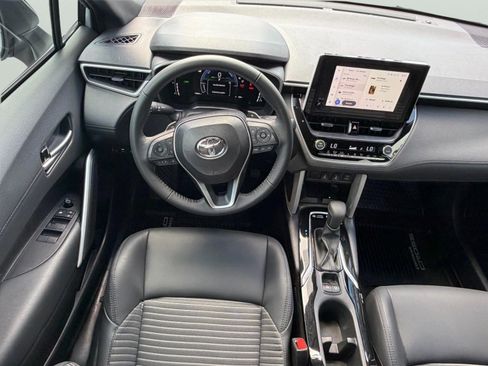 Used 2025 Toyota Corolla Cross AWD Hybrid w/ Convenience Package image 20