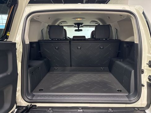 Used 2014 Toyota FJ Cruiser 4WD w/ Convenience Package image 33