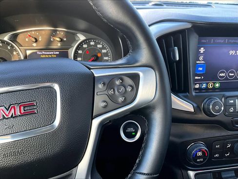Used 2023 GMC Terrain SLT w/ Elevation Edition image 23
