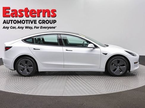Used 2023 Tesla Model 3 Standard Range RWD image 4