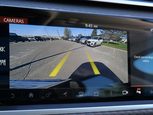 Used 2019 Land Rover Range Rover Velar S AWD/4WD image 29