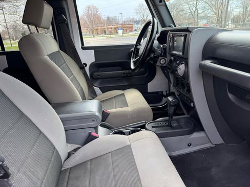 Used 2008 Jeep Wrangler Unlimited X image 31