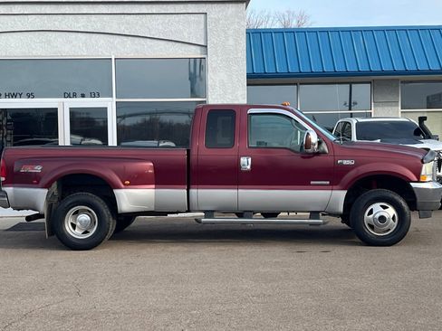 Used 2004 Ford F350 XLT image 2