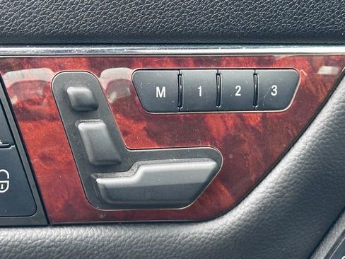 Used 2011 Mercedes-Benz C 300 4MATIC Sedan image 27