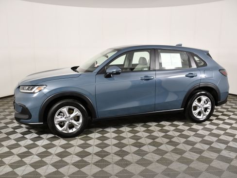 Certified 2023 Honda HR-V LX image 9