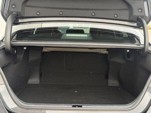 Used 2022 Toyota Camry SE FWD image 29