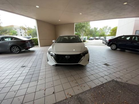 Used 2025 Nissan Sentra S image 16