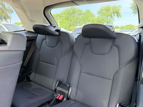 Certified 2026 Volvo XC90 B6 Plus AWD/4WD image 16