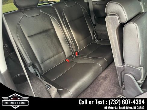 Used 2020 Acura MDX SH-AWD w/Technology Pkg image 24