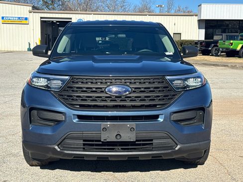 Used 2020 Ford Explorer Base image 2