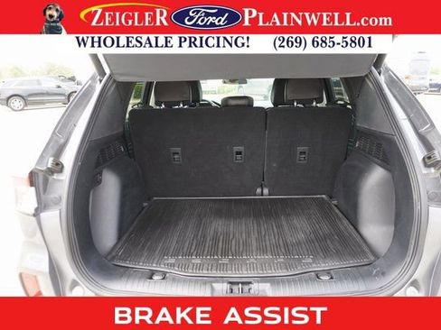Used 2022 Ford Escape SEL image 10