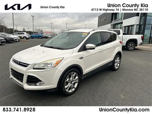 Used 2014 Ford Escape Titanium image 1