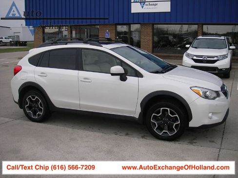 Used 2014 Subaru Crosstrek 2.0i Premium w/ Moonroof Package image 1