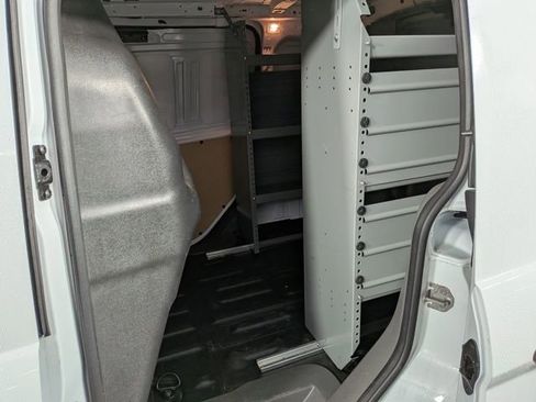 Used 2023 Ford Transit Connect XL image 8