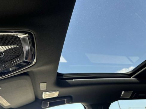 New 2026 Cadillac Vistiq Luxury image 17