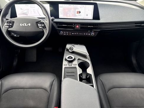 Certified 2024 Kia EV6 Light RWD image 17