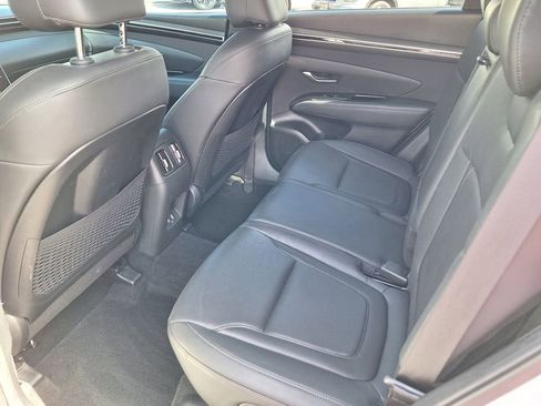 Used 2023 Hyundai Tucson Limited AWD/4WD image 10