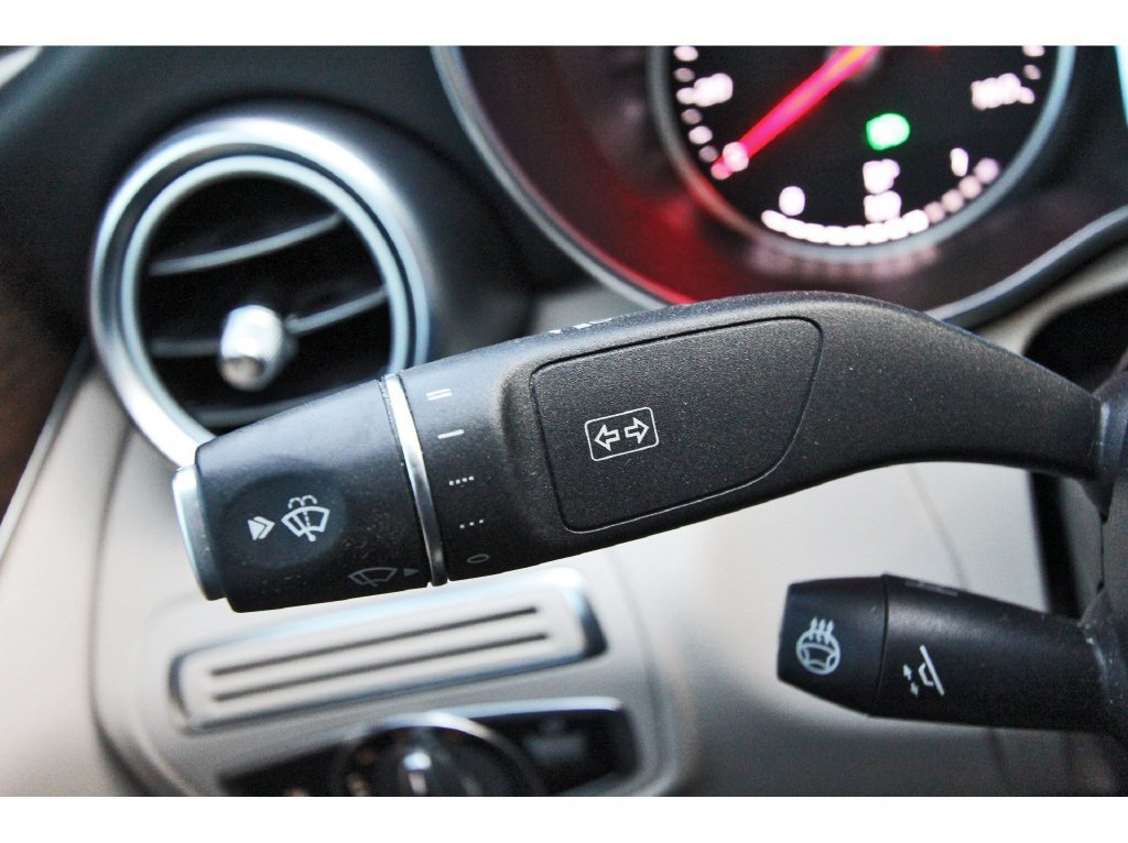 Used 2019 Mercedes-Benz C 300 4MATIC Sedan image 17