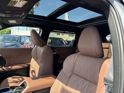 New 2025 Mitsubishi Outlander SEL image 18