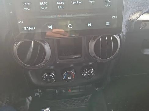 Used 2012 Jeep Wrangler Sport AWD/4WD image 12