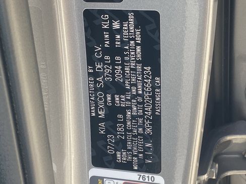 Used 2023 Kia Forte LXS image 29