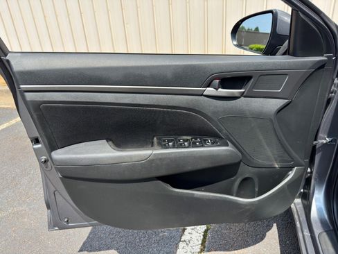 Used 2018 Hyundai Elantra SEL FWD image 33
