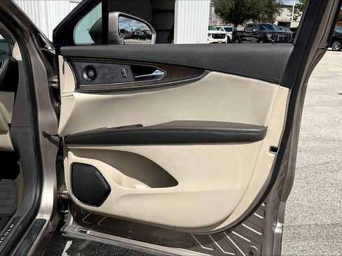 Used 2019 Lincoln Nautilus Reserve image 20