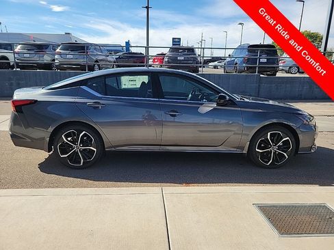 New 2025 Nissan Altima 2.5 SR w/ SR Premium Package FWD image 8