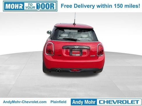 Used 2019 MINI Cooper 2-Door Hardtop w/ Signature Upholstery Package image 4