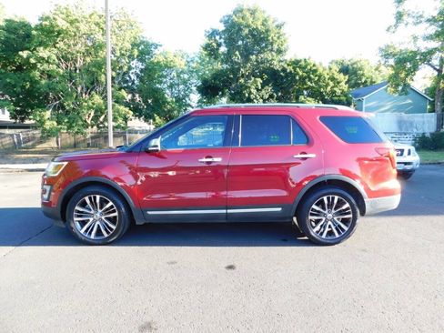 Used 2017 Ford Explorer Platinum AWD/4WD image 25