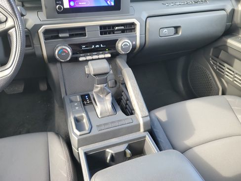 Used 2024 Toyota Tacoma SR RWD image 15