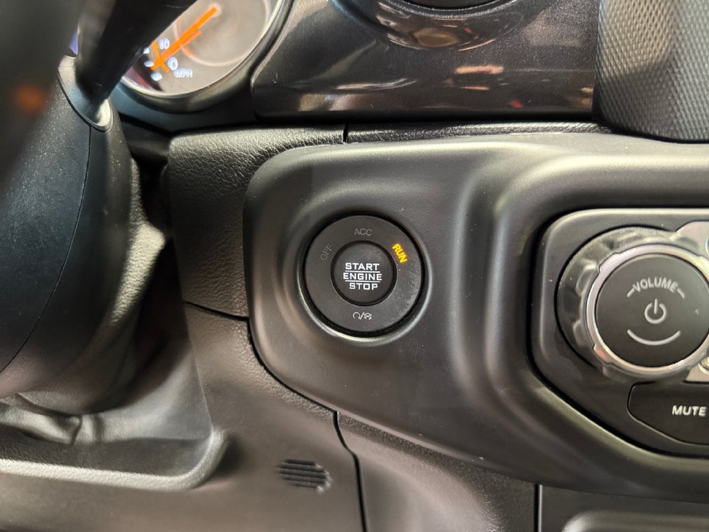 Used 2021 Jeep Wrangler Unlimited Sport AWD/4WD image 29