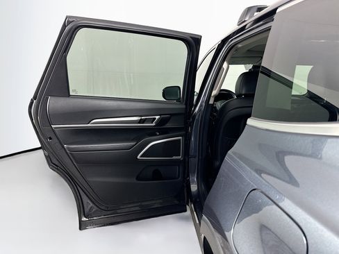 Used 2020 Kia Telluride S image 26