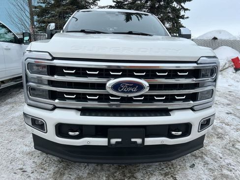 Used 2024 Ford F350 Platinum image 29