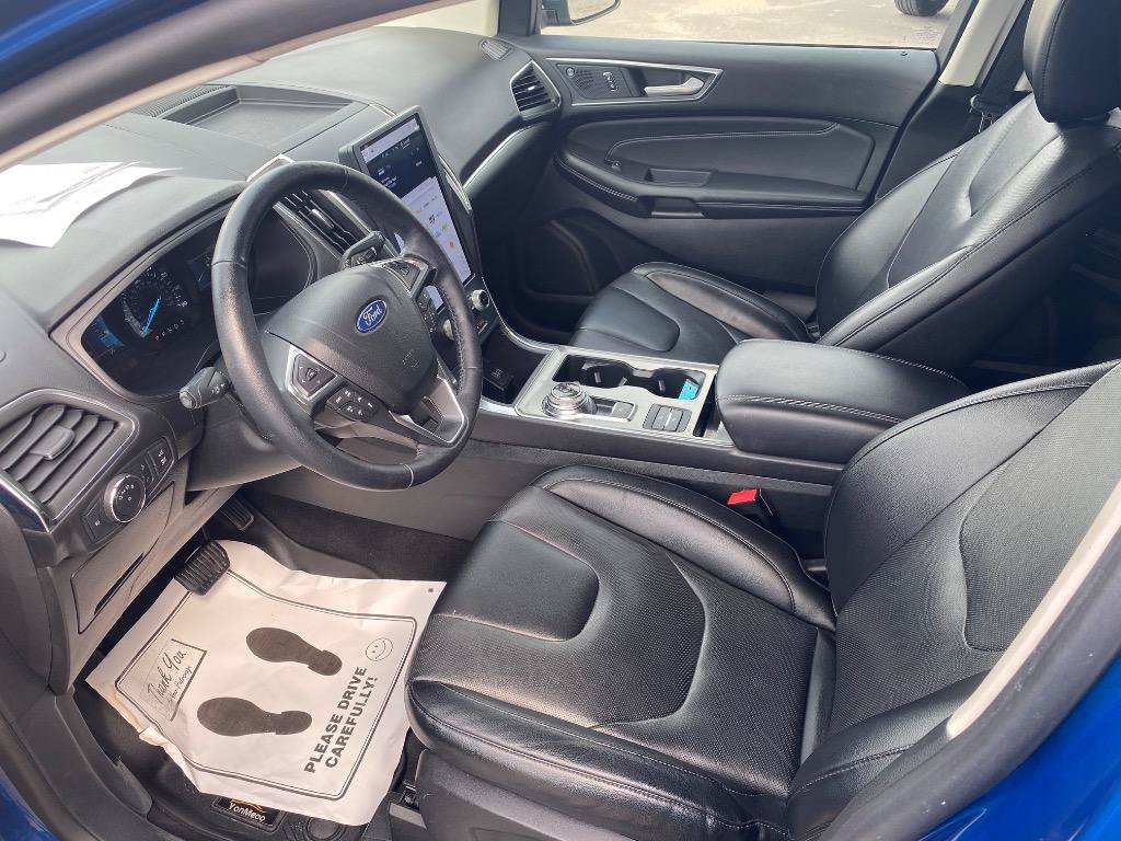 Used 2022 Ford Edge Titanium w/ Equipment Group 301A AWD/4WD image 14