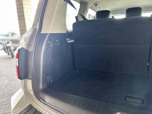 Used 2021 Nissan Armada SV AWD/4WD image 78