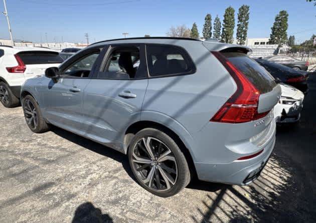 Used 2023 Volvo XC60 T8 Ultimate w/ Protection Package Premier AWD/4WD image 2