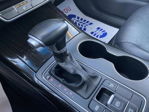 Used 2020 Kia Sorento EX image 25