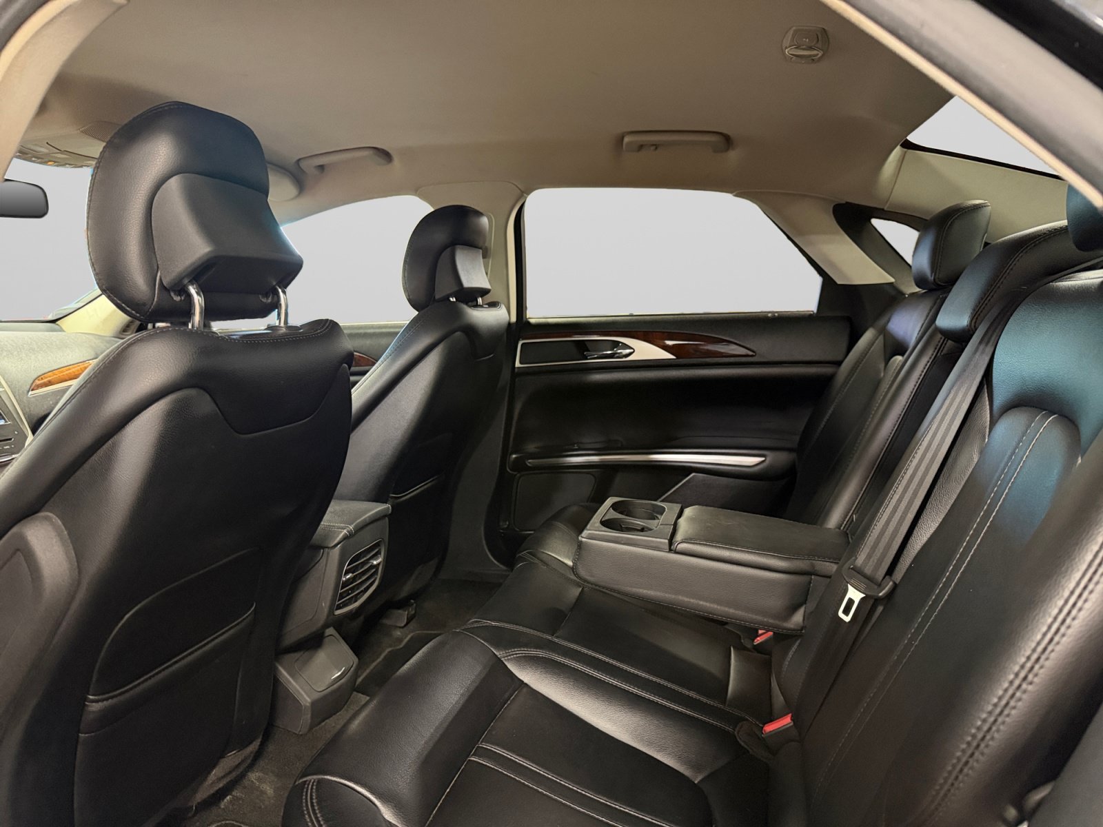 Used 2016 Lincoln MKZ AWD image 34