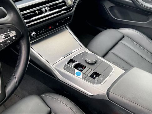 Used 2023 BMW i4 eDrive35 w/ Premium Package image 18