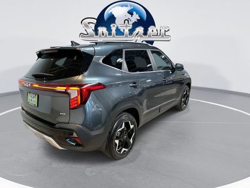 Used 2024 Kia Seltos EX AWD/4WD image 9