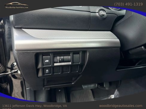 Used 2017 Subaru Legacy 2.5i image 11