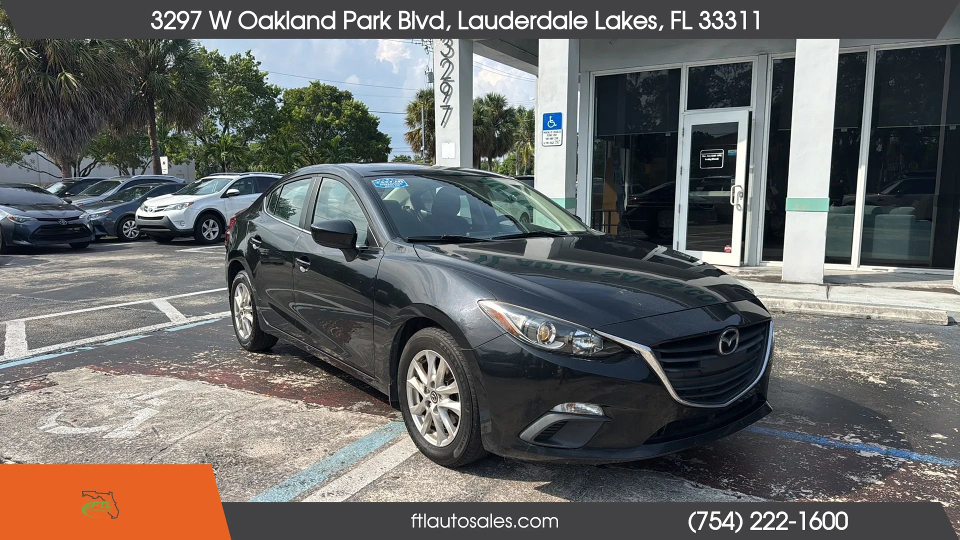 Used 2014 MAZDA MAZDA3 i Touring w/ Moonroof Package 1 FWD image 3