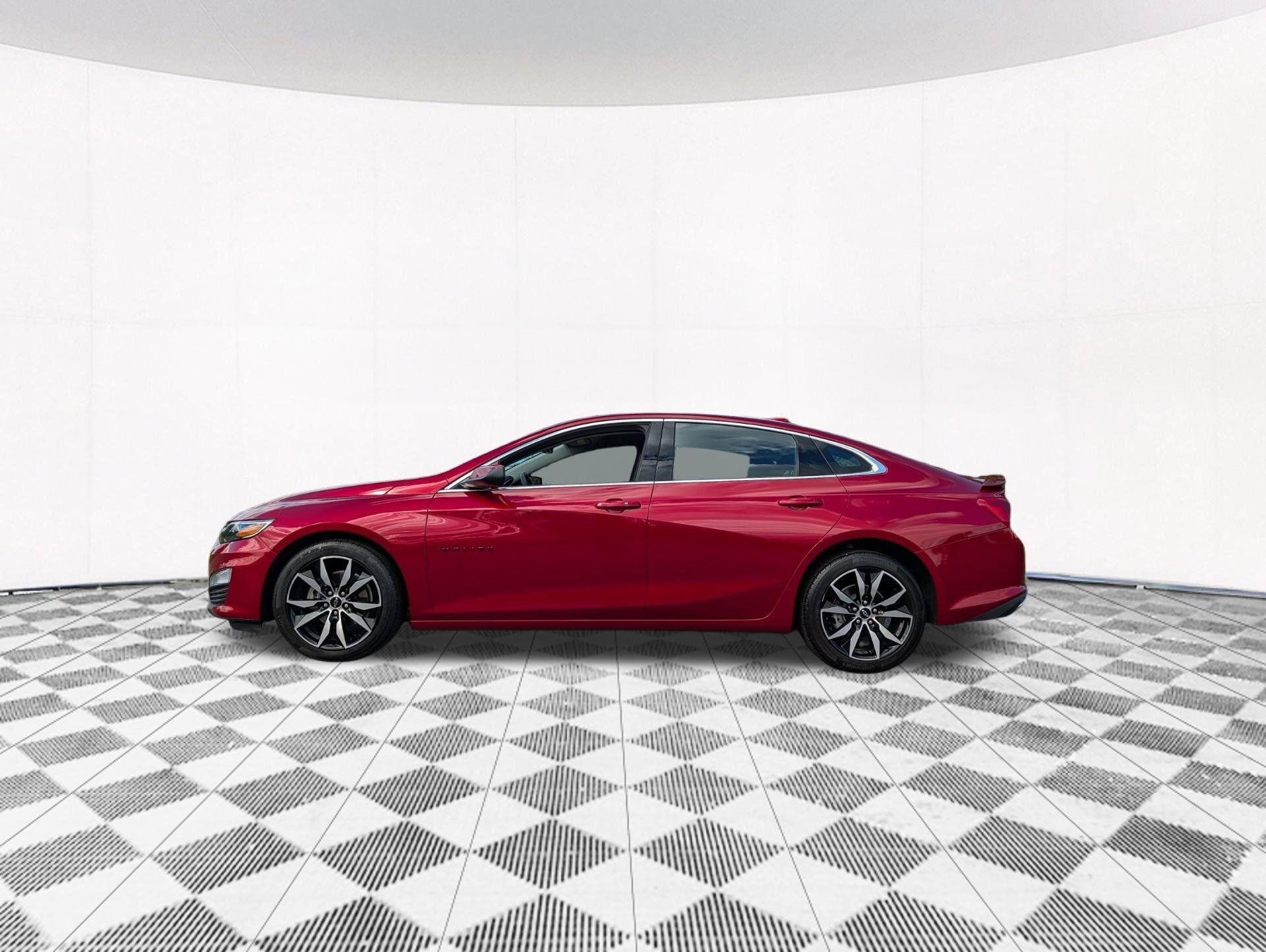 Used 2025 Chevrolet Malibu RS FWD image 10
