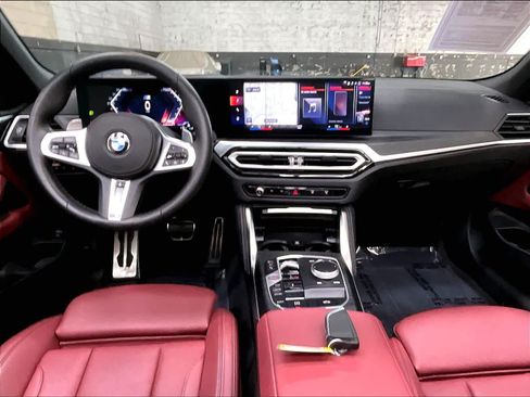 Used 2024 BMW M440i Convertible w/ Premium Package RWD image 18
