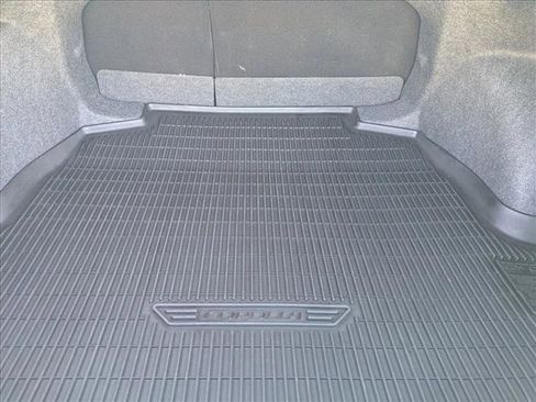 Certified 2025 Toyota Corolla SE image 6