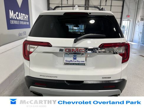 Used 2021 GMC Acadia SLT w/ Technology Package FWD image 6