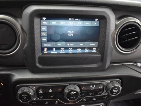 Used 2021 Jeep Wrangler Willys image 10